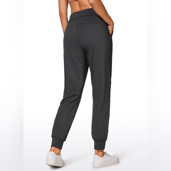 CRZ YOGA Dark Gray Drawstring Elasticized Waist Joggers - Picture 14 of 15
